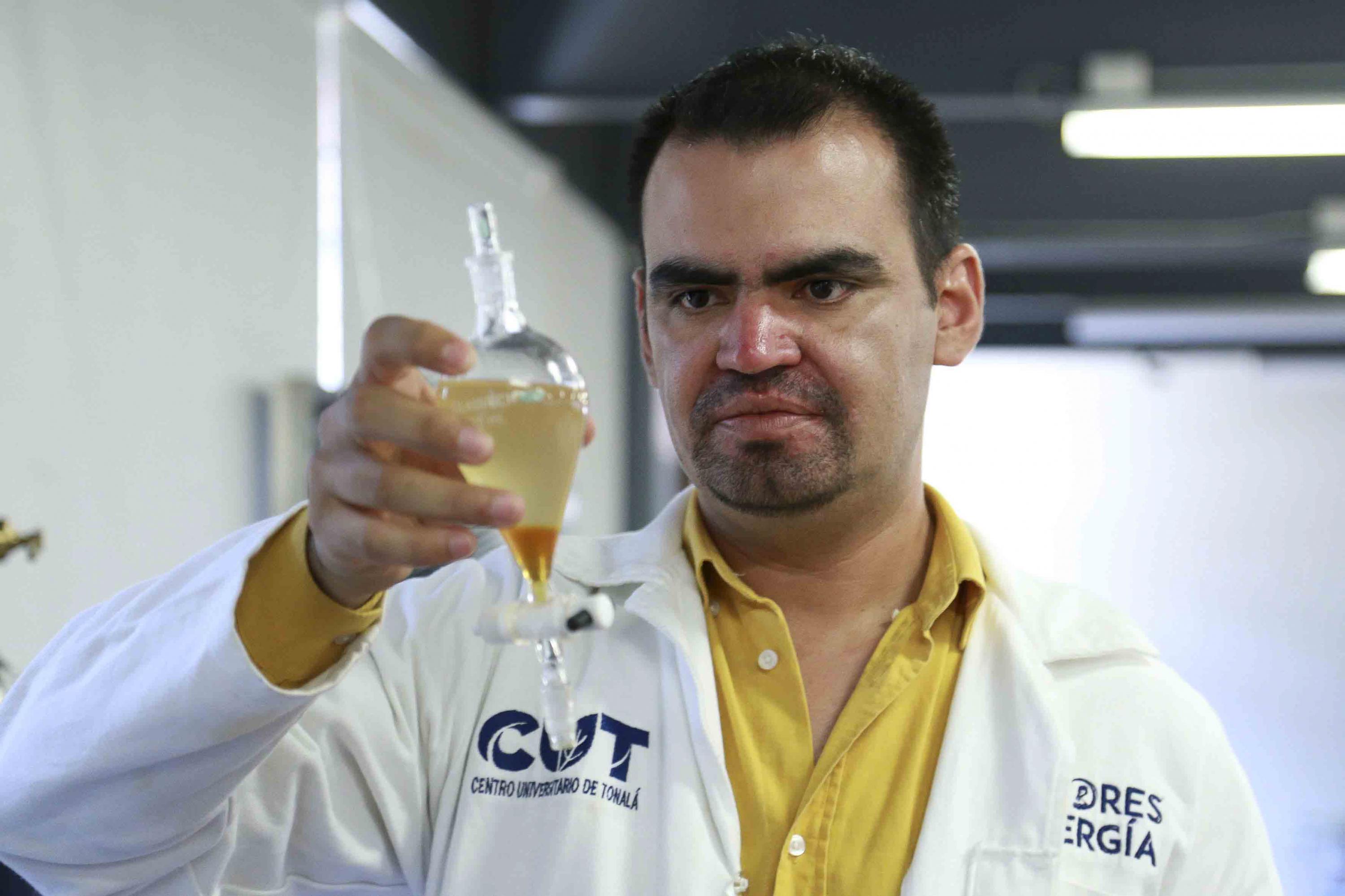 Convierten aceite comestible en biodiésel en CUTonalá