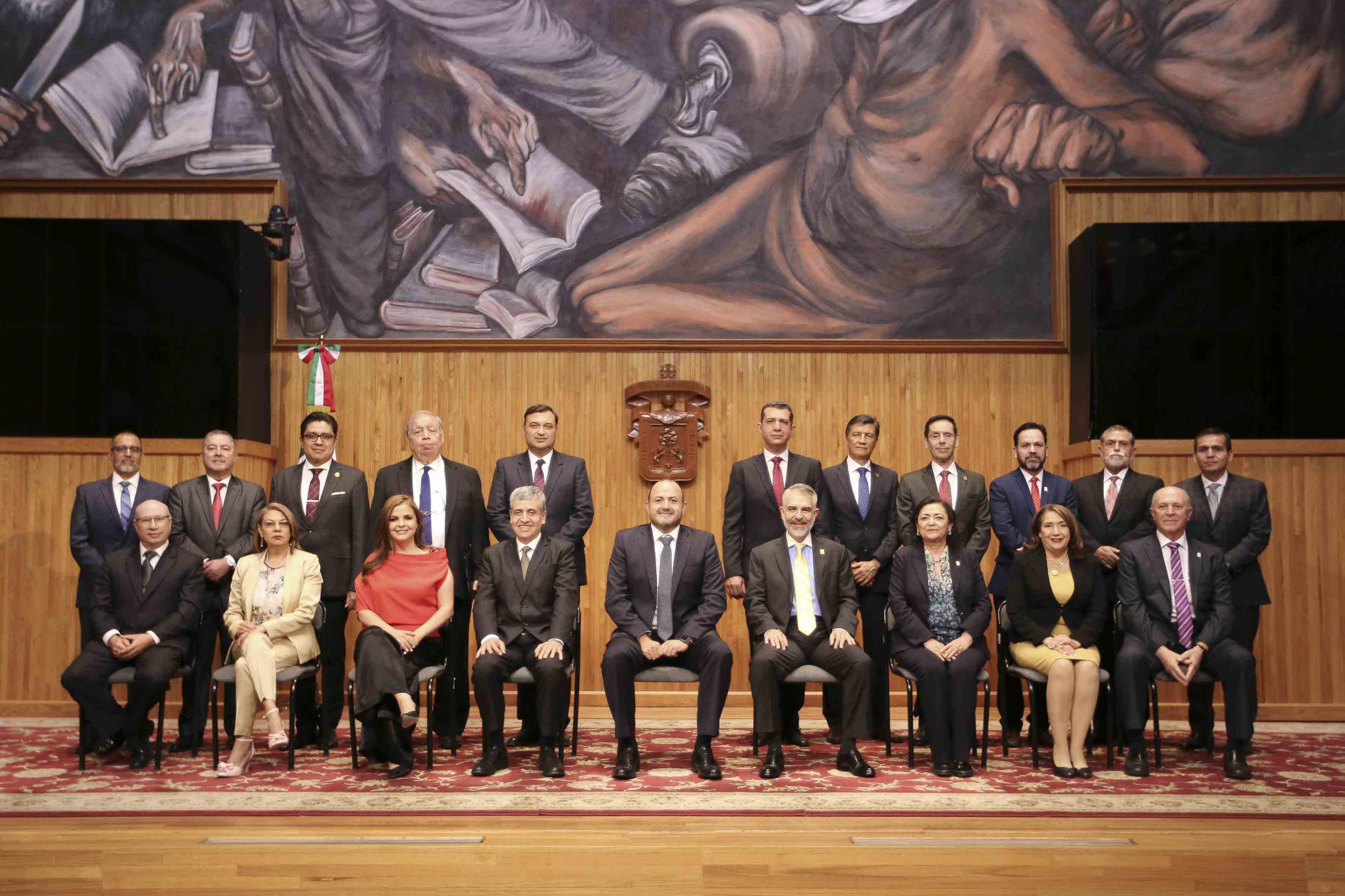 Entregan nombramientos a rectores de centros universitarios, SUV y SEMS
