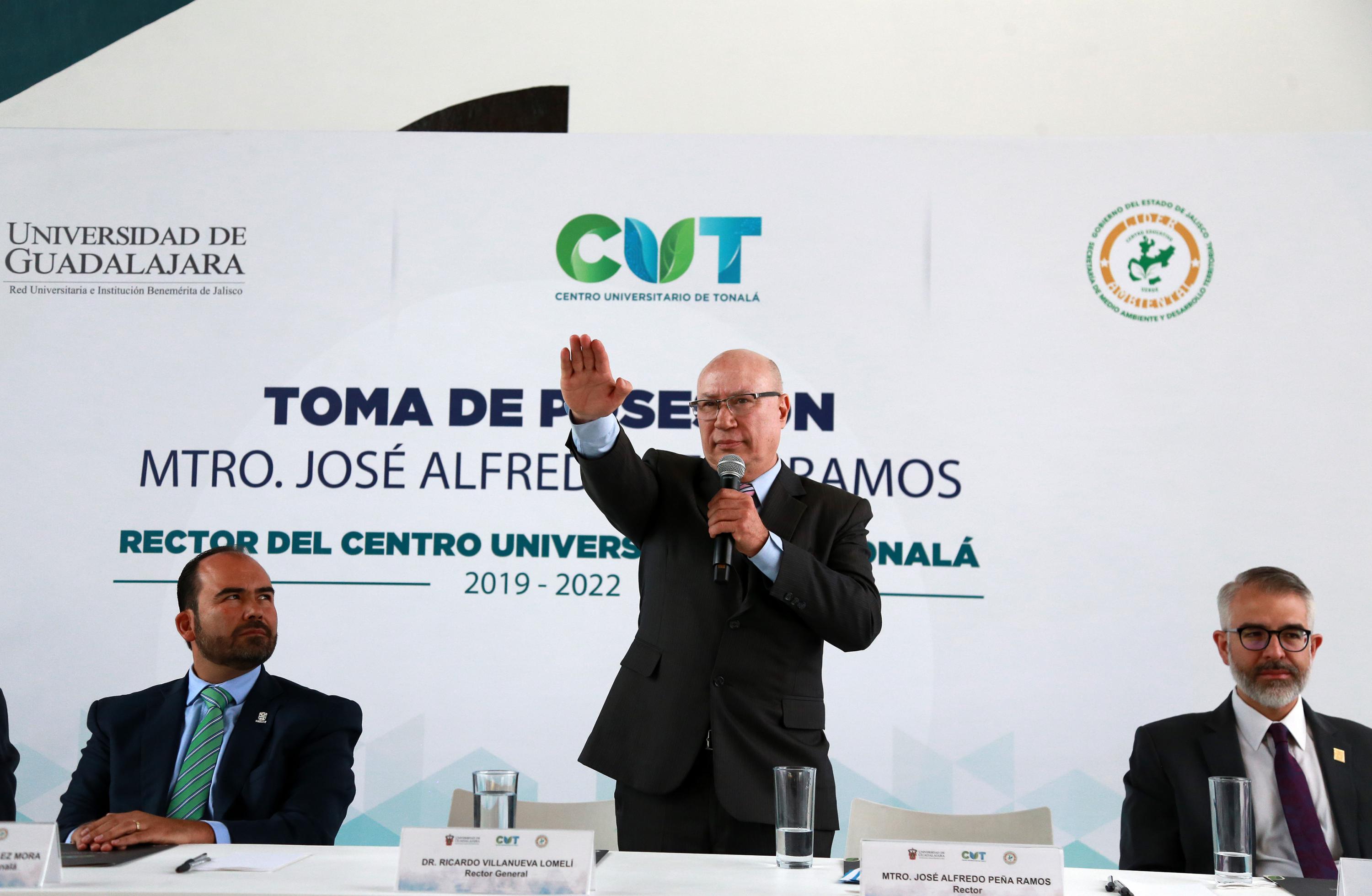 Toman protesta a nuevo Rector del CUTonalá y directores de los Hospitales Civiles de Guadalajara