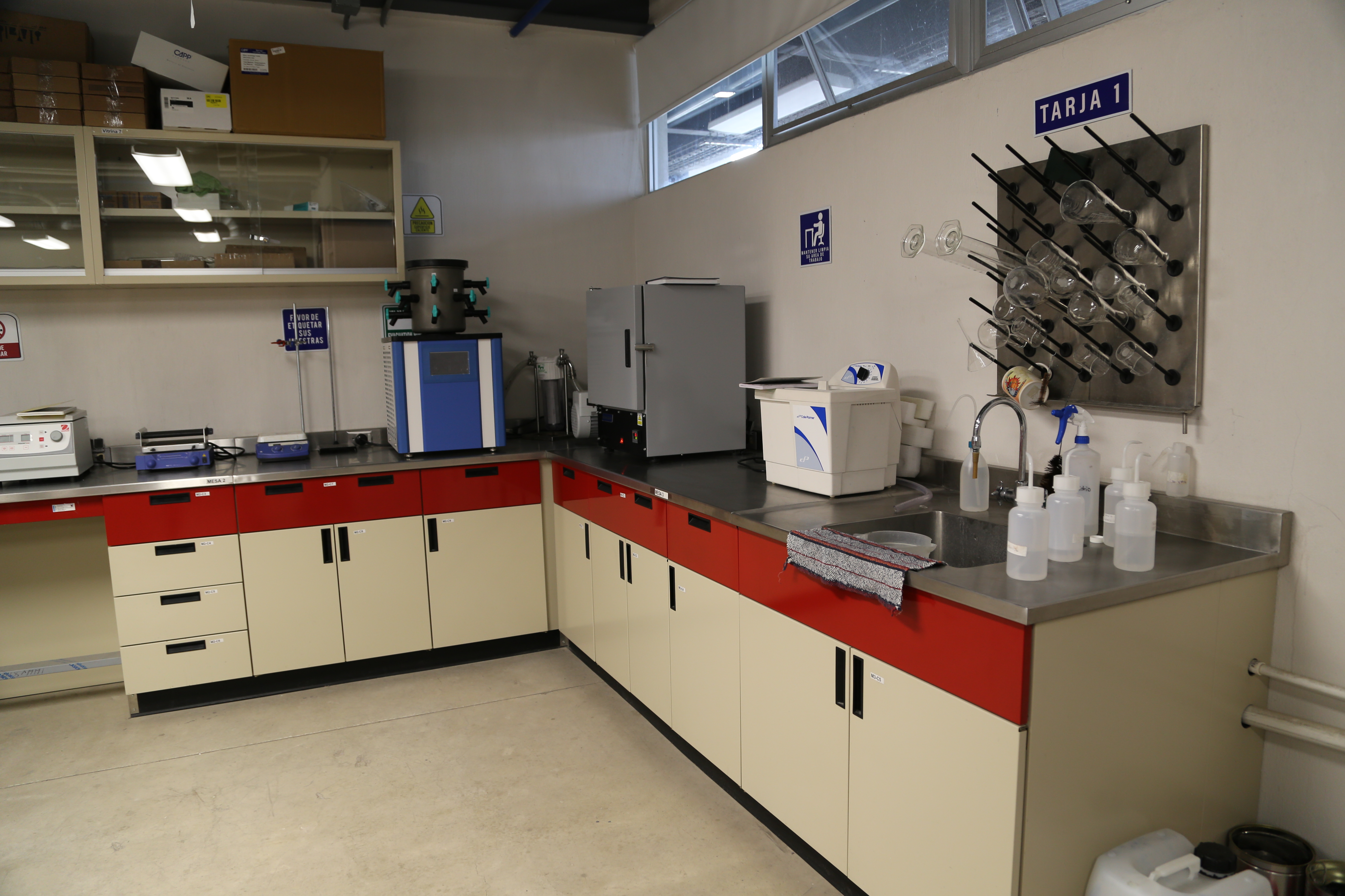 SE INAUGURA LABORATORIO DE MICROSCOPÍA E INSTRUMENTACIÓN