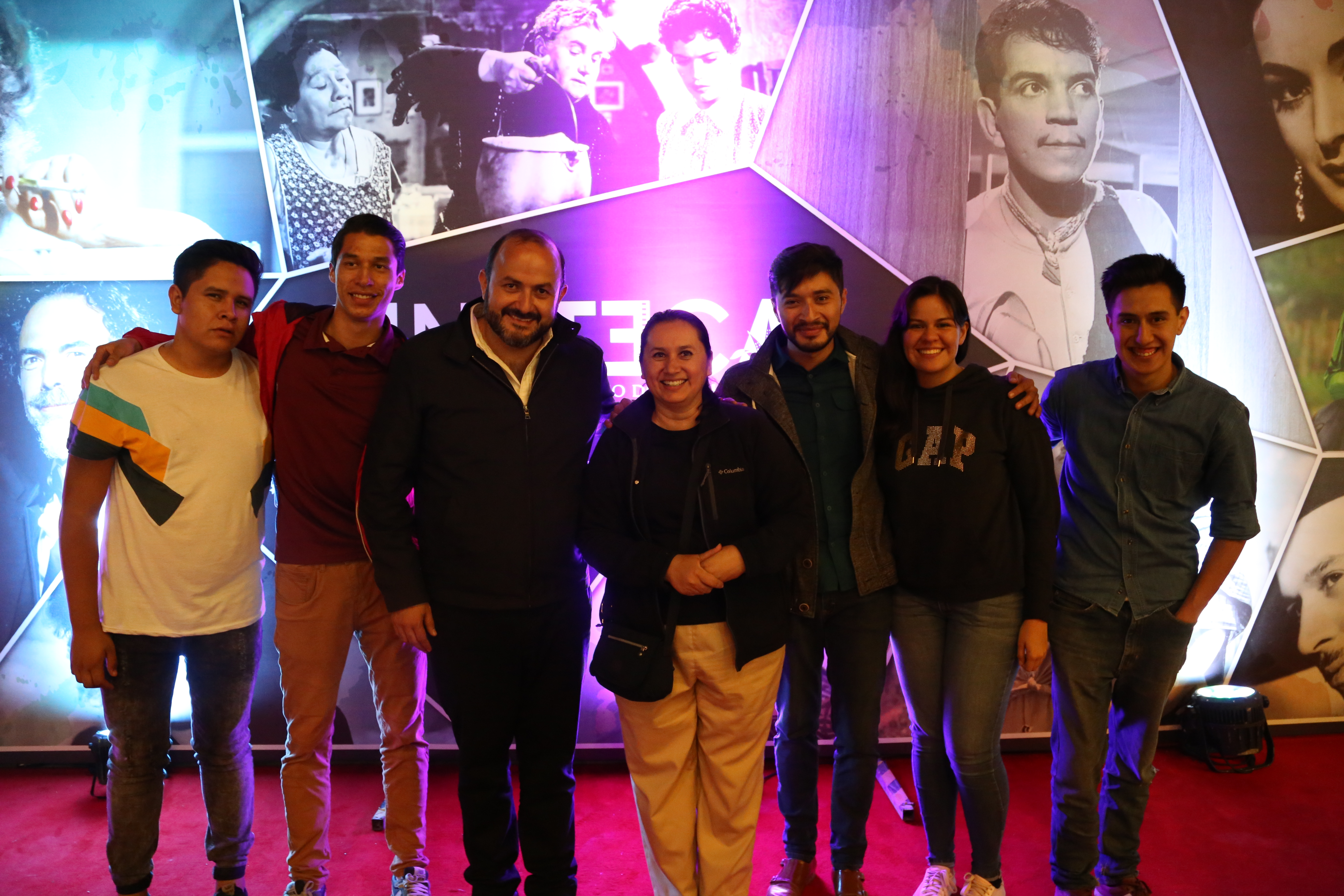 Con alfombra roja, el Centro Universitario de Tonalá inauguró la Sala de la Cineteca del Festival Internacional de Cine en Guadalajara – FICG y un cine al aire libre.