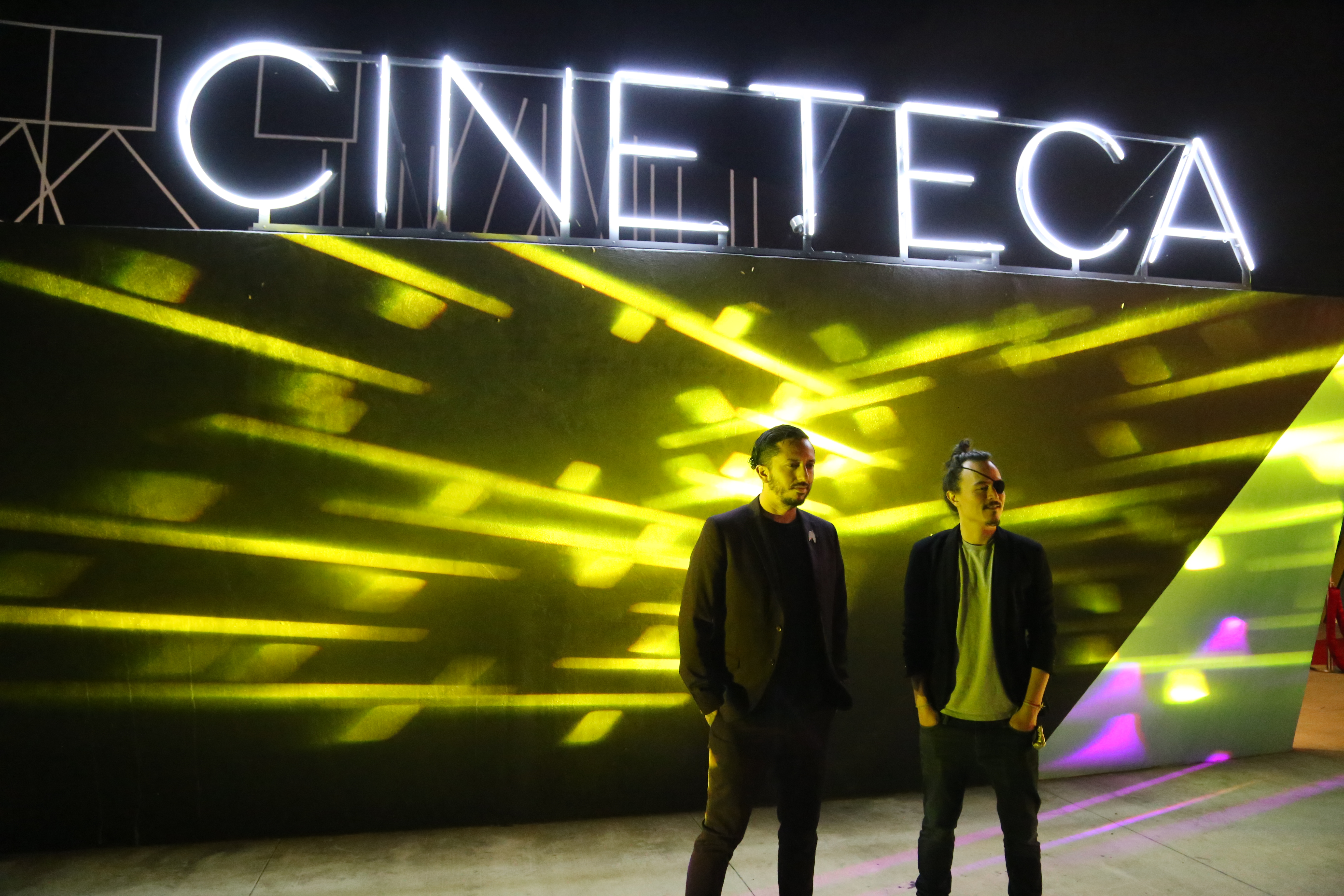 Con alfombra roja, el Centro Universitario de Tonalá inauguró la Sala de la Cineteca del Festival Internacional de Cine en Guadalajara – FICG y un cine al aire libre.