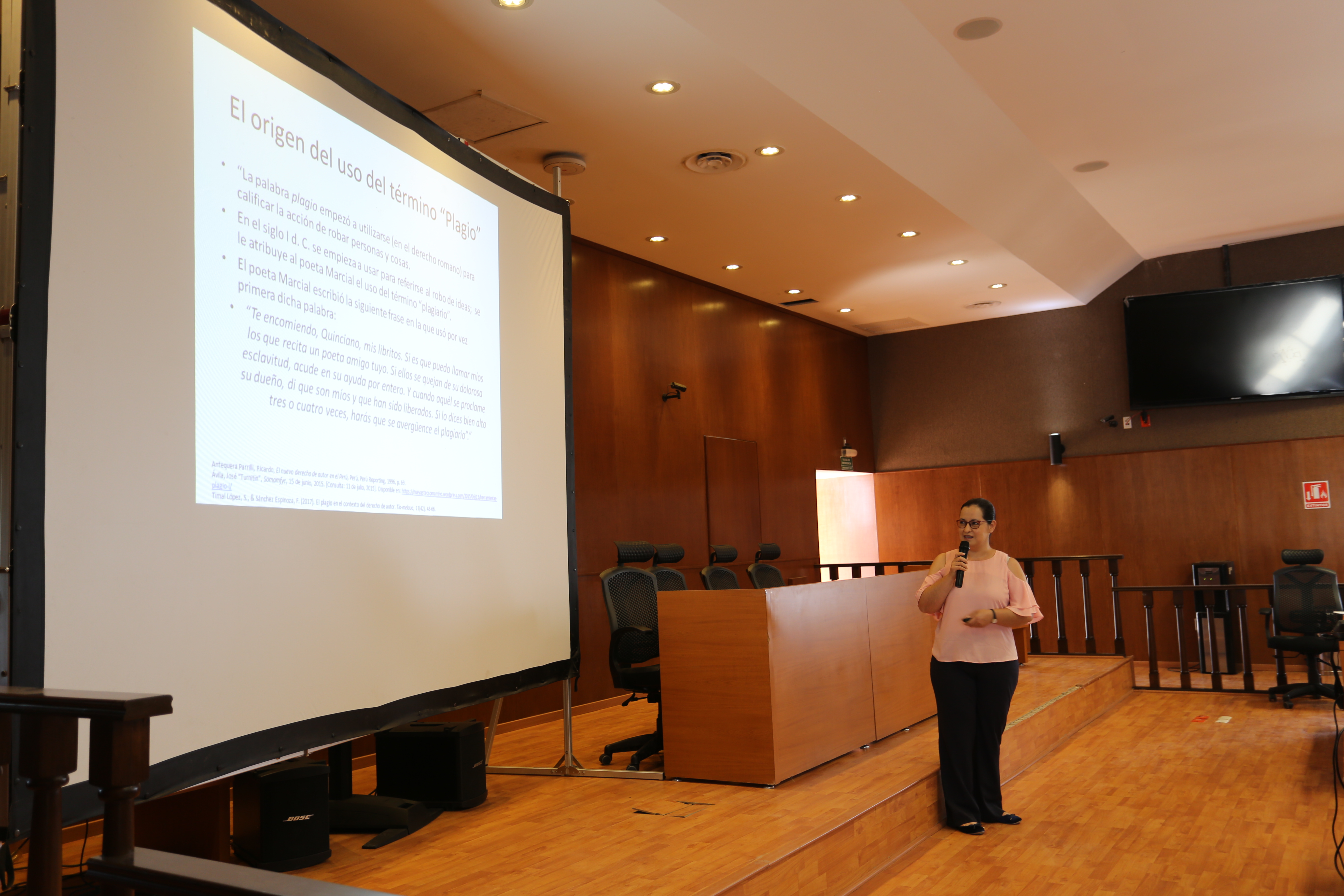 SE IMPARTE CHARLA SOBRE USO Y MANEJO DEL SOFTWARE iTHENTICATE