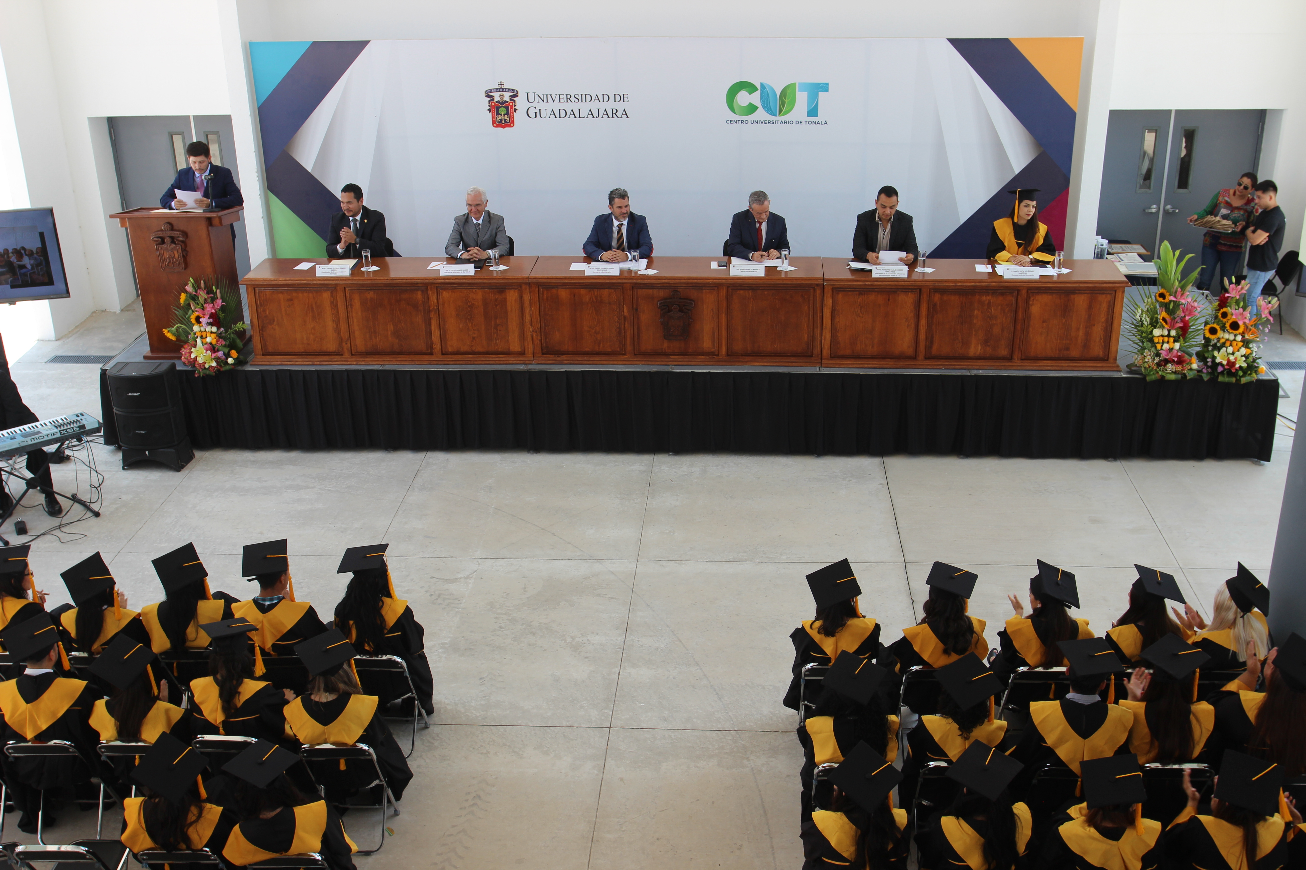 SE GRADÚA PRIMERA GENERACIÓN DE NUTRICIÓN