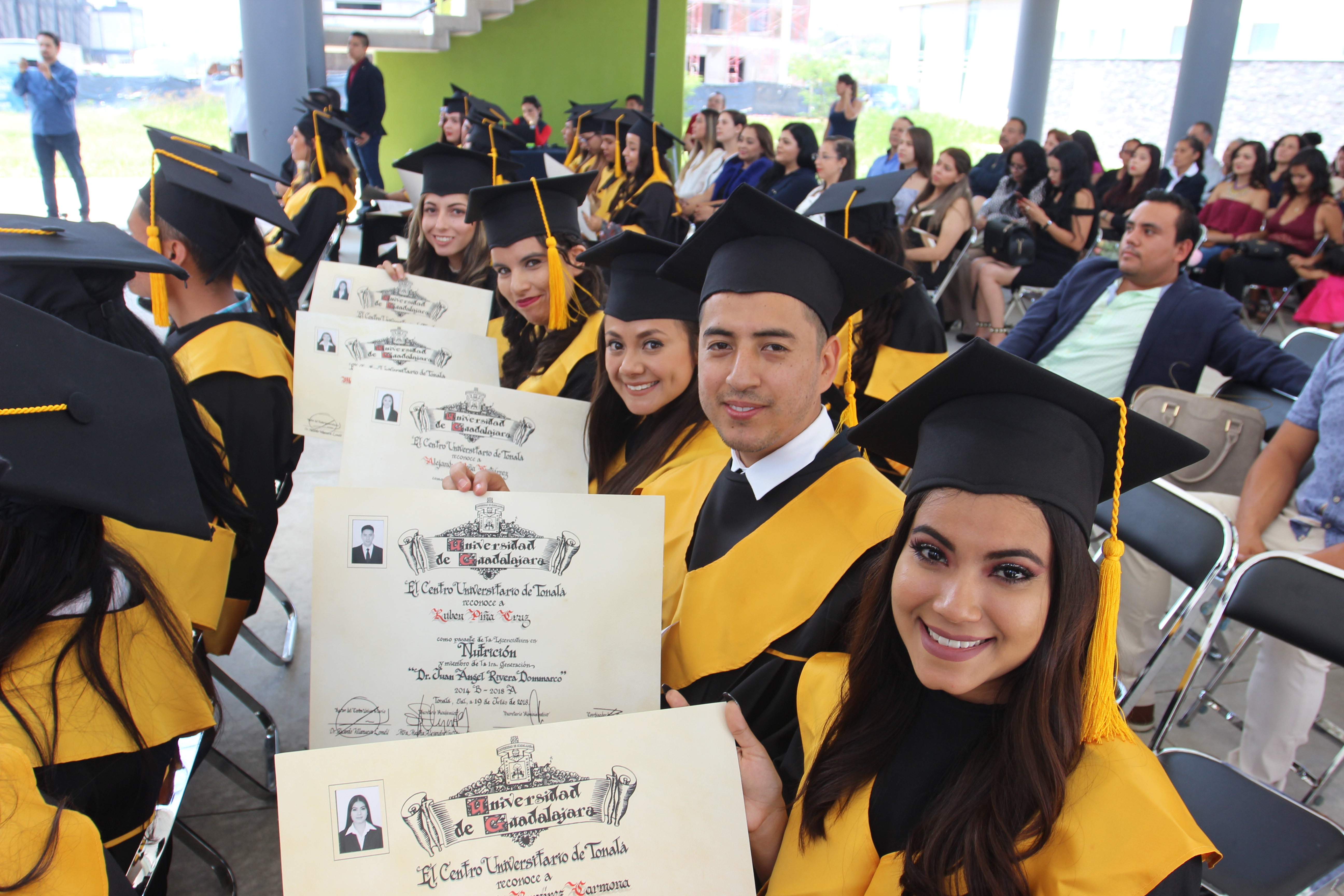 SE GRADÚA PRIMERA GENERACIÓN DE NUTRICIÓN
