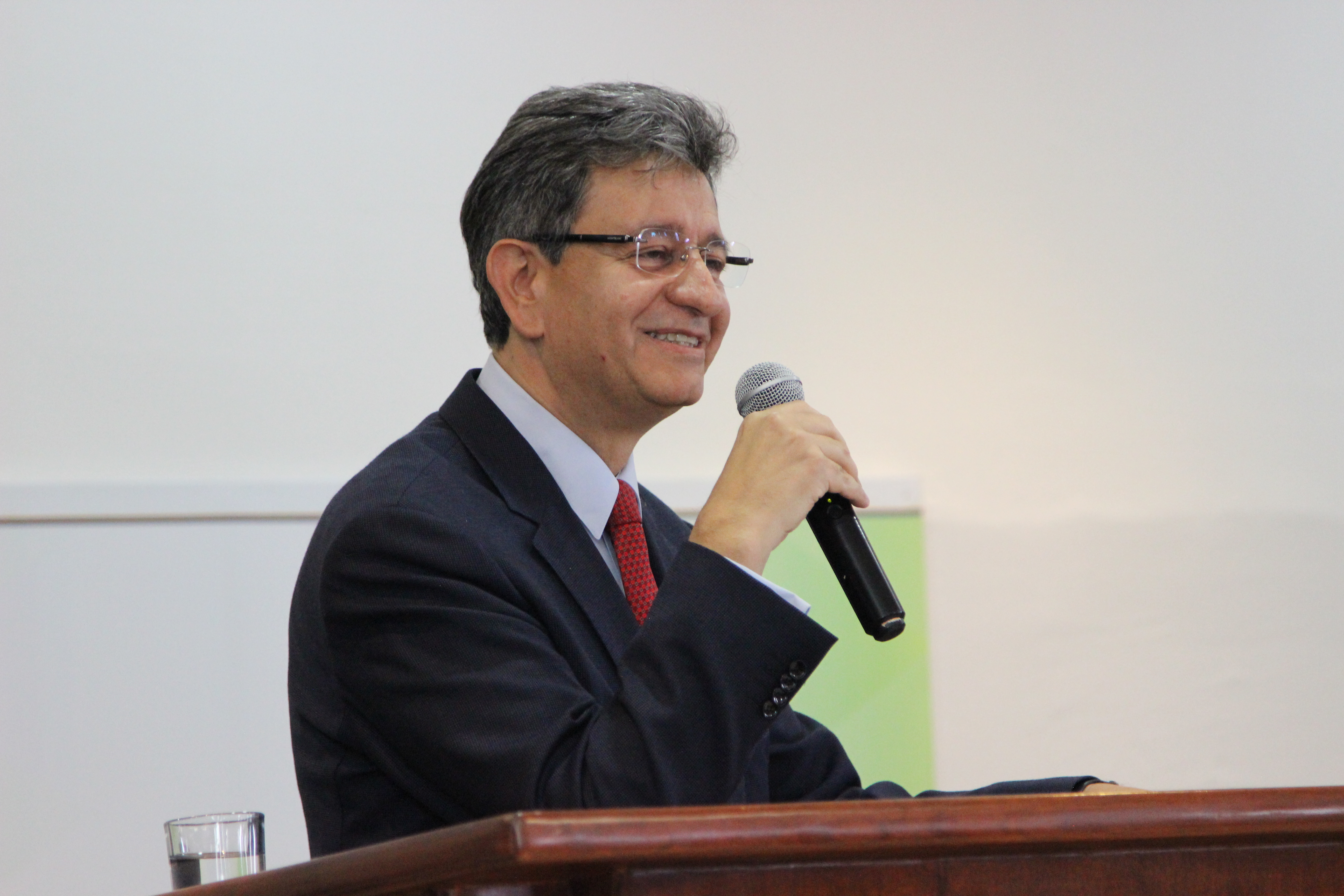 DR. PABLO KURI 