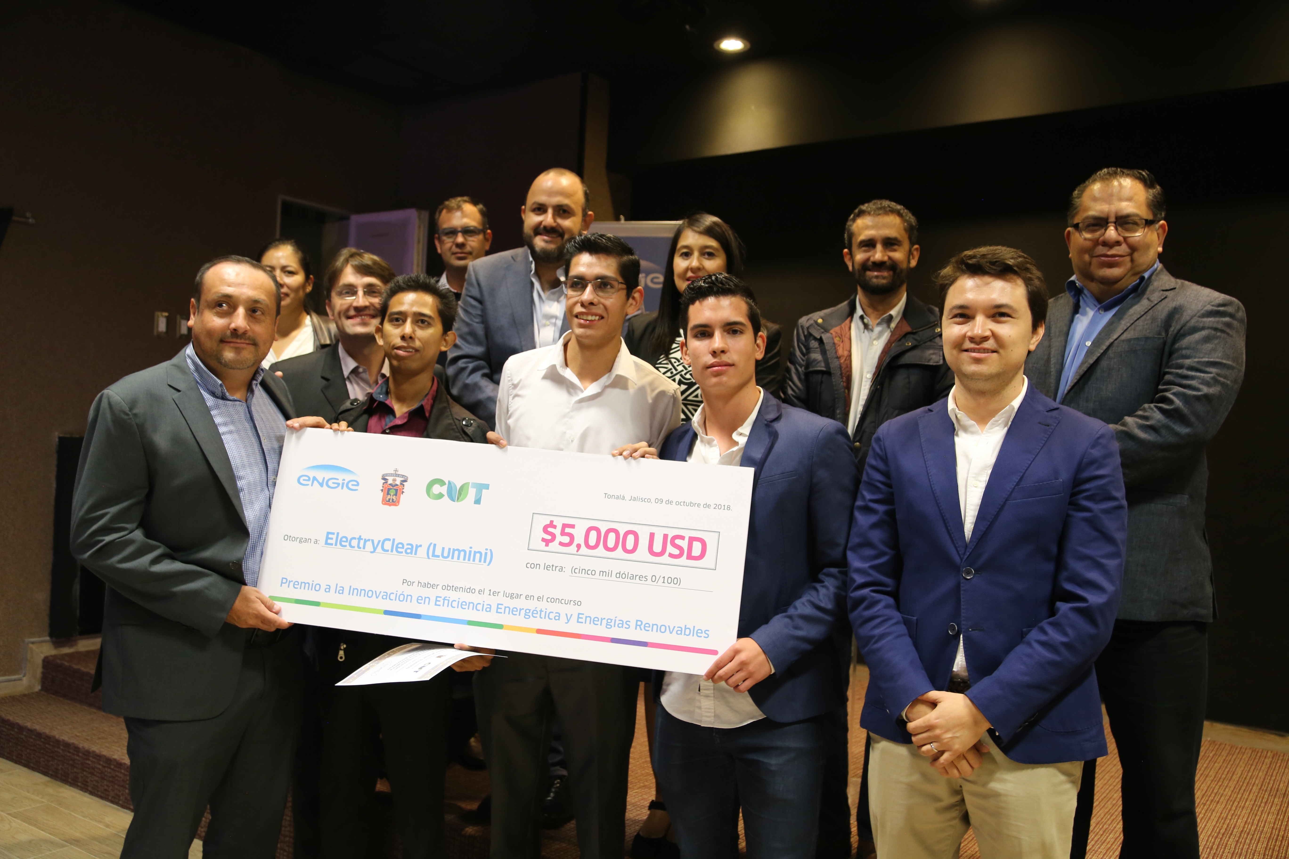 ENTREGAN PREMIO A LOS GANADORES DEL PREMIO ENGIE- UDG 2018 