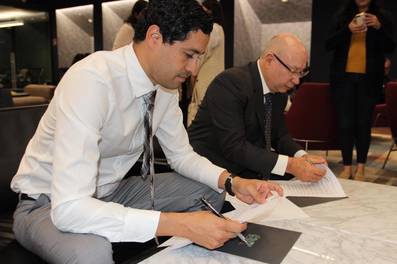 Firman convenio CUT y CCEJJ